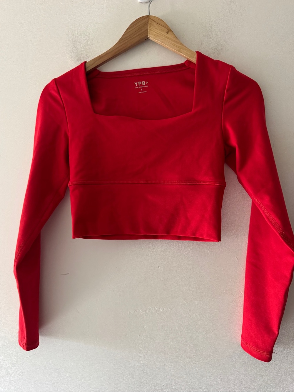 YPB Your Personal Best Abercrombie & Fitch Red Long Sleeve Crop Top